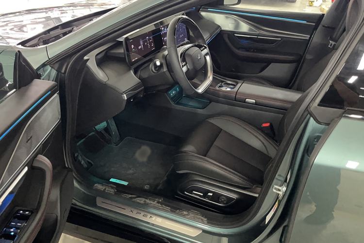 Used XPeng P7 2023 P7i 610 Max Performance Edition Interior 2