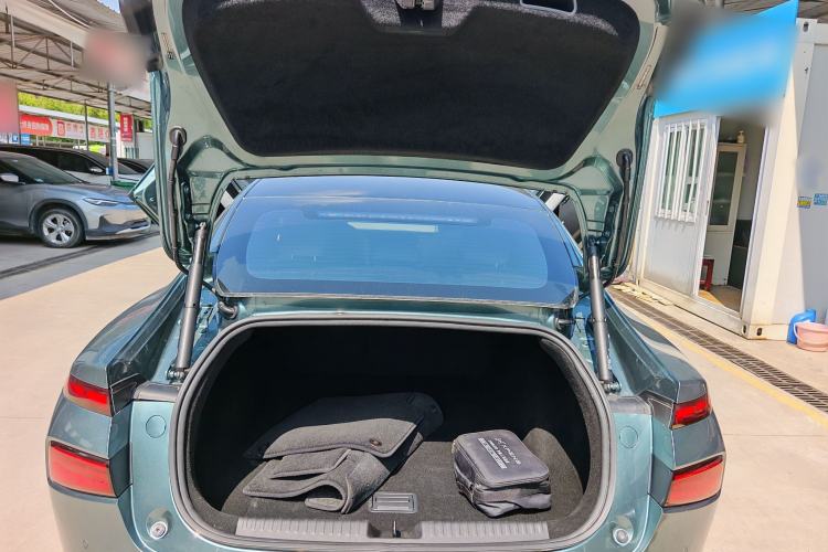 Used XPeng P7 2023 P7i 610 Pengyi Performance Edition Interior 3