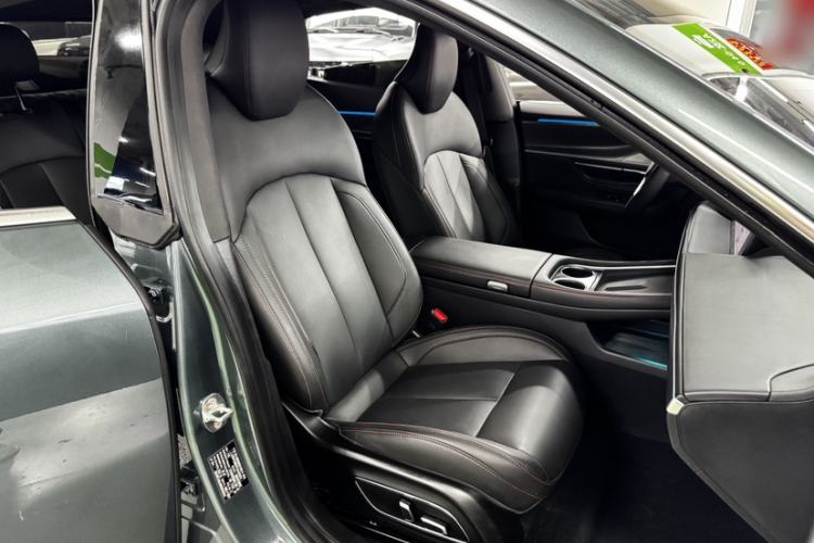 Used XPeng P7 2023 P7i 702 Pro Interior 3