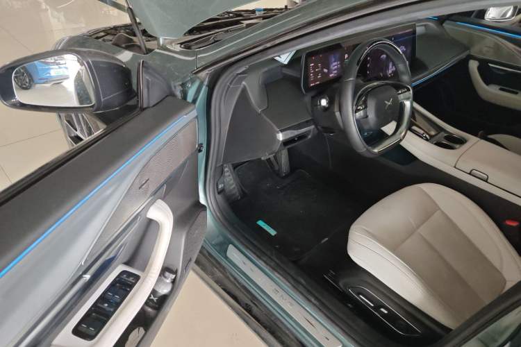 Used XPeng P7 2023 P7i 610 Max Performance Edition Interior 3