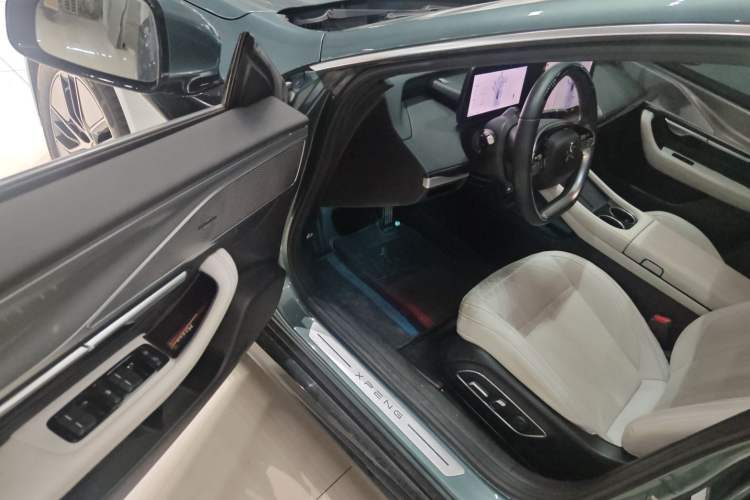 Used XPeng P7 2023 P7i 702 Max Interior 3