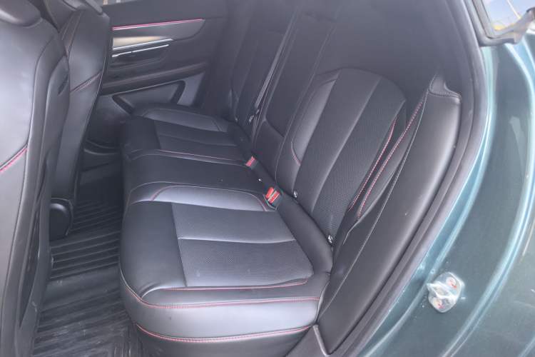 Used XPeng P7 2023 P7i 610 Pengyi Performance Edition Interior 4