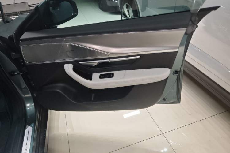 Used XPeng P7 2023 P7i 702 Max Interior 5