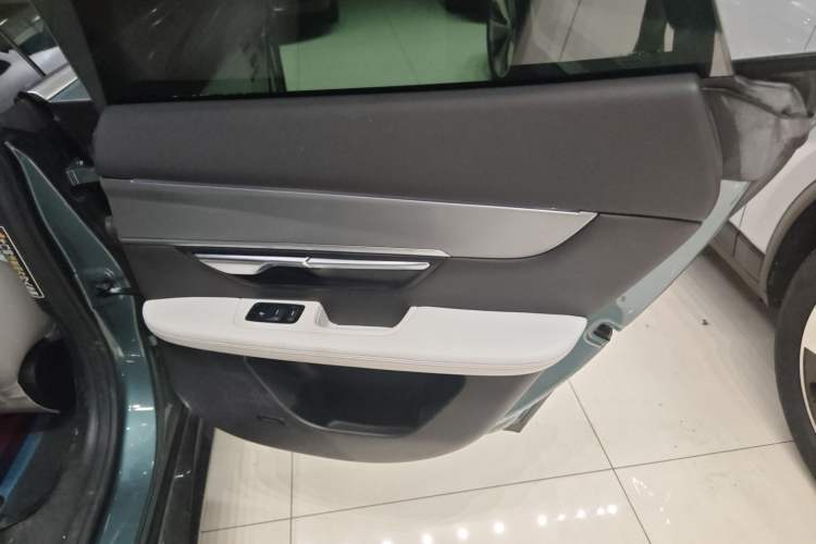 Used XPeng P7 2023 P7i 702 Max Interior 6
