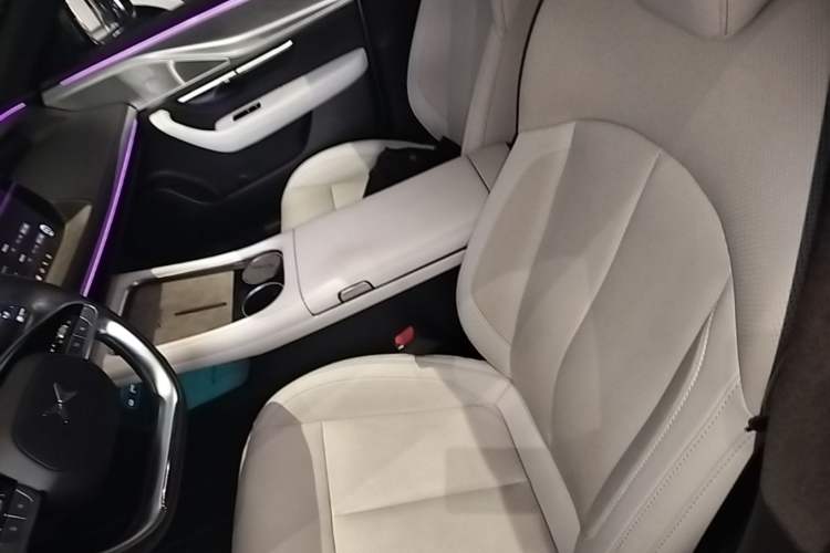 Used XPeng P7 2023 P7i 702 Max Left Front Seat