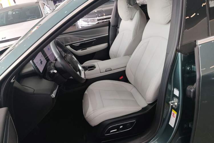 Used XPeng P7 2023 P7i 702 Pro Left Front Seat