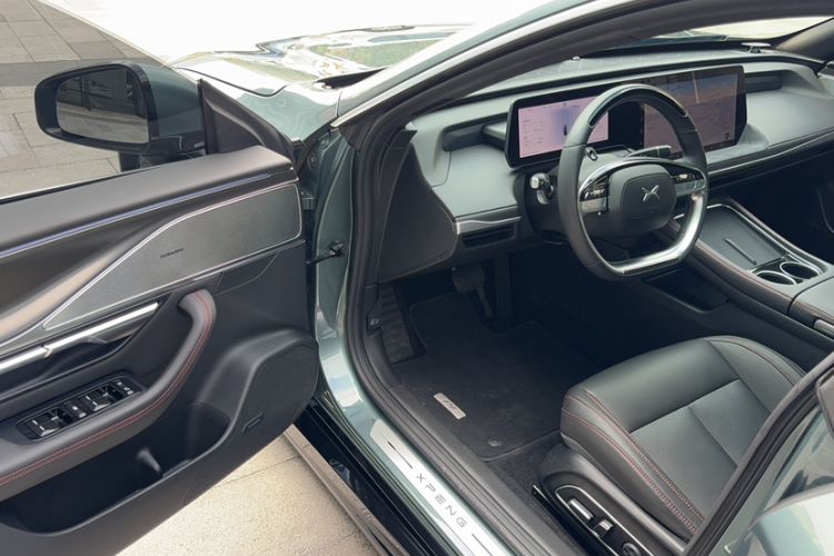 Used XPeng P7 2023 P7i 702 Pro Left Front Seat