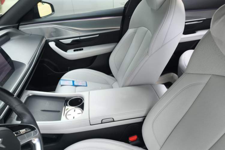Used XPeng P7 2023 P7i 610 Max Performance Edition Left Front Seat