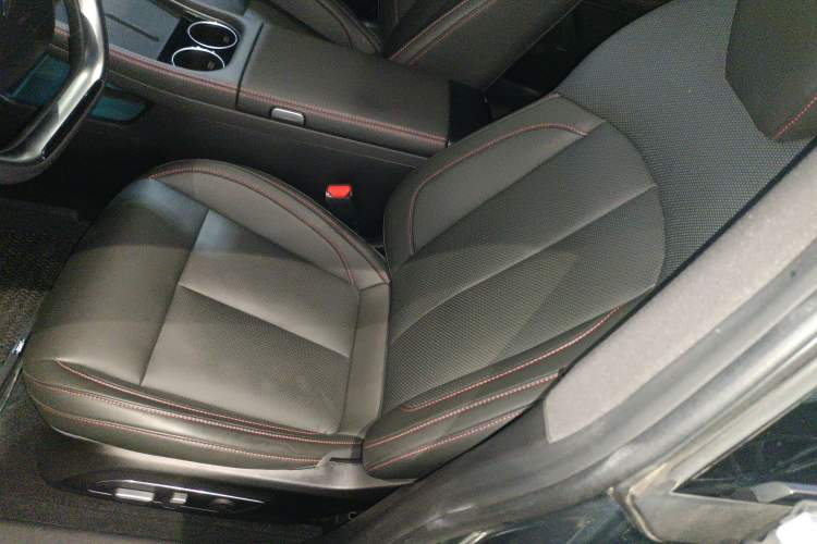 Used XPeng P7 2023 P7i 702 Pro Left Front Seat