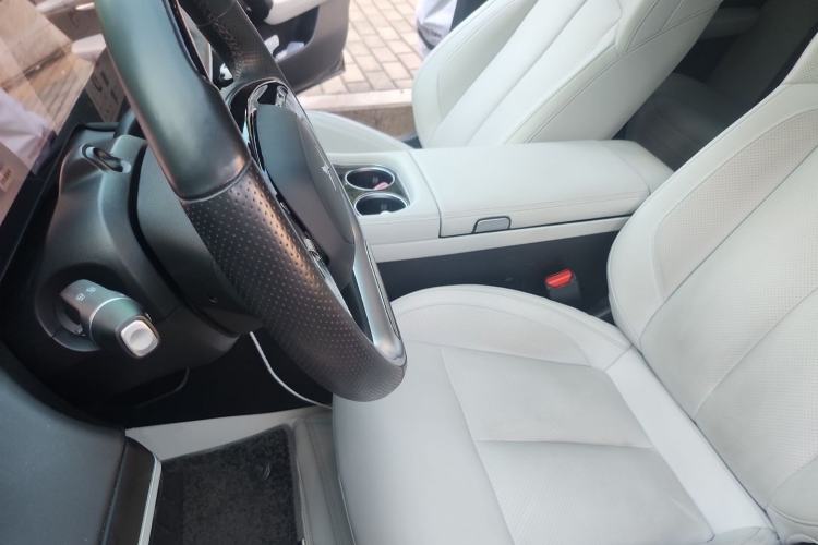 Used XPeng P7 2023 P7i 610 Max Performance Edition Left Front Seat