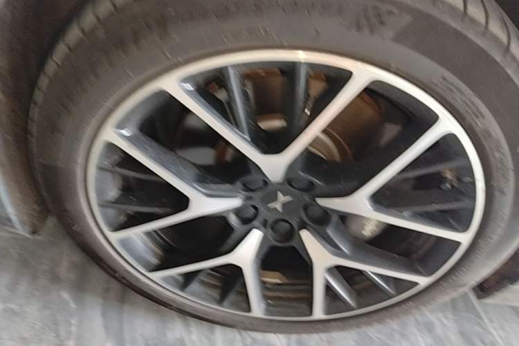 Used XPeng P7 2023 P7i 702 Max Left Front Wheel Hub