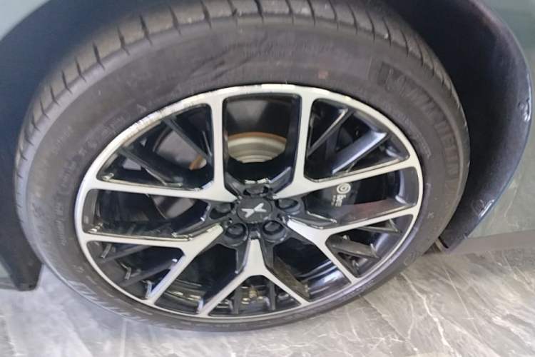 Used XPeng P7 2023 P7i 702 Pro Left Front Wheel Hub