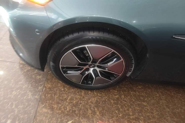 Used XPeng P7 2023 P7i 702 Pro Left Front Wheel Hub
