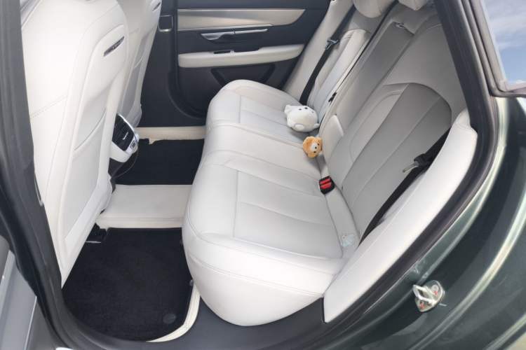 Used XPeng P7 2023 P7i 610 Max Performance Edition Left Rear Seat
