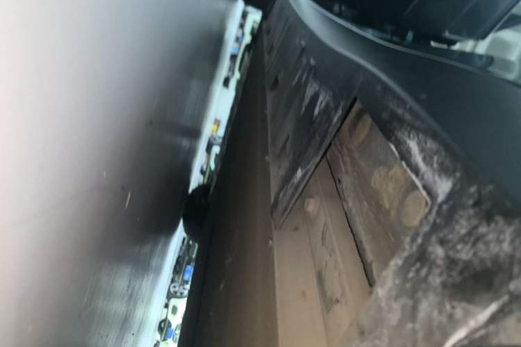 Used XPeng P7 2023 P7i 702 Pro Left Side Sill