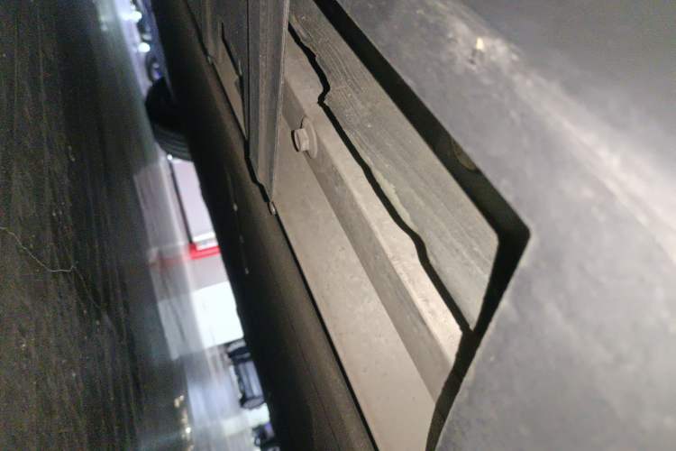 Used XPeng P7 2023 P7i 702 Pro Left Side Sill