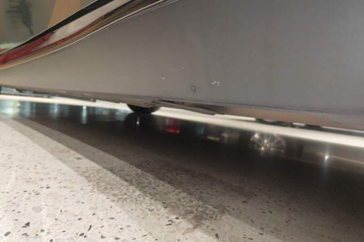 Used XPeng P7 2023 P7i 702 Pro Left Side Sill