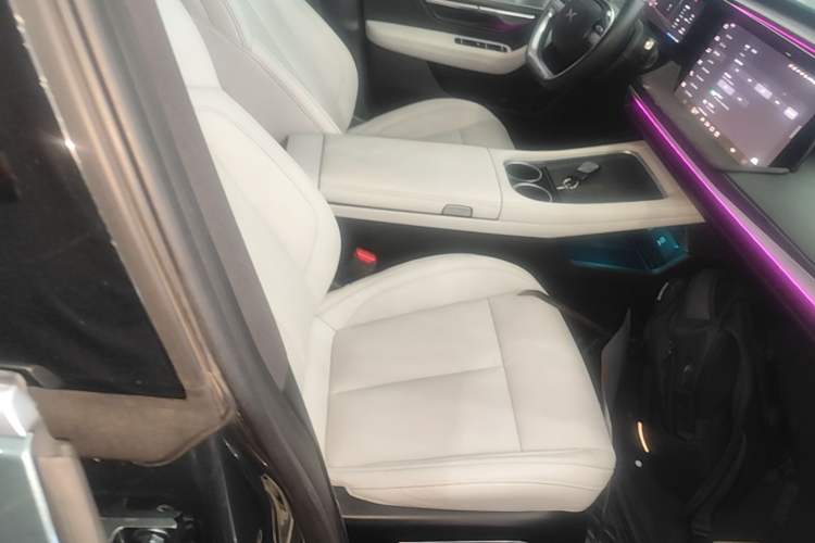 Used XPeng P7 2023 P7i 702 Pro Right Front Seat