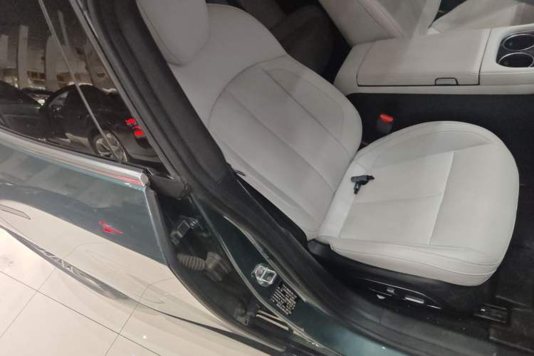 Used XPeng P7 2023 P7i 702 Max Right Front Seat