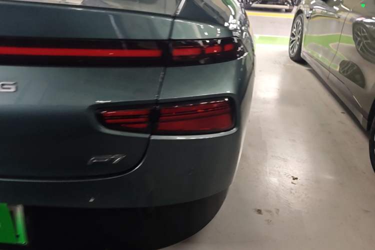 Used XPeng P7 2023 P7i 702 Pro Right Rear Taillight