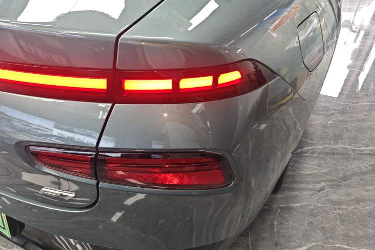 Used XPeng P7 2023 P7i 702 Max Right Rear Taillight