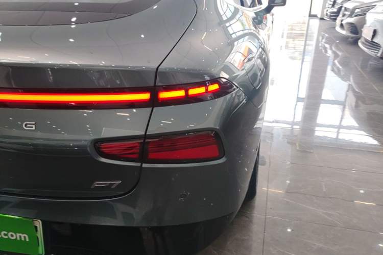 Used XPeng P7 2023 P7i 702 Pro Right Rear Taillight