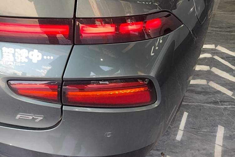 Used XPeng P7 2023 P7i 702 Max Right Rear Taillight
