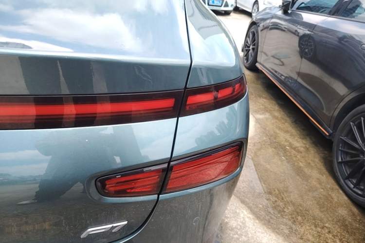 Used XPeng P7 2023 P7i 702 Max Right Rear Taillight
