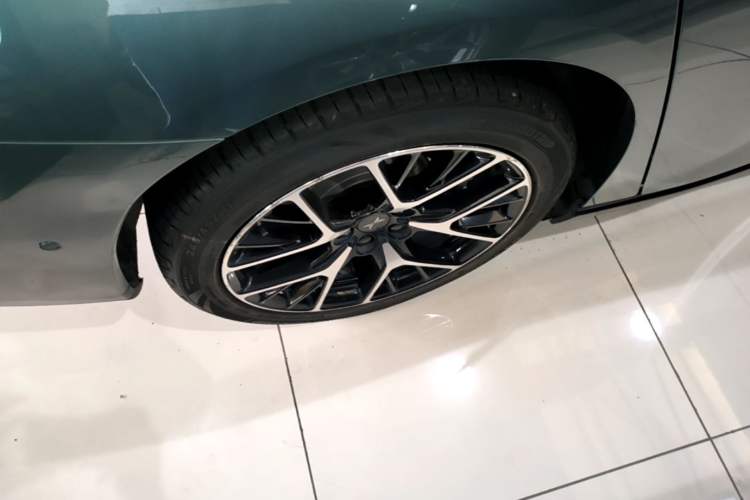 Used XPeng P7 2023 P7i 702 Pro Right Rear Wheel Hub