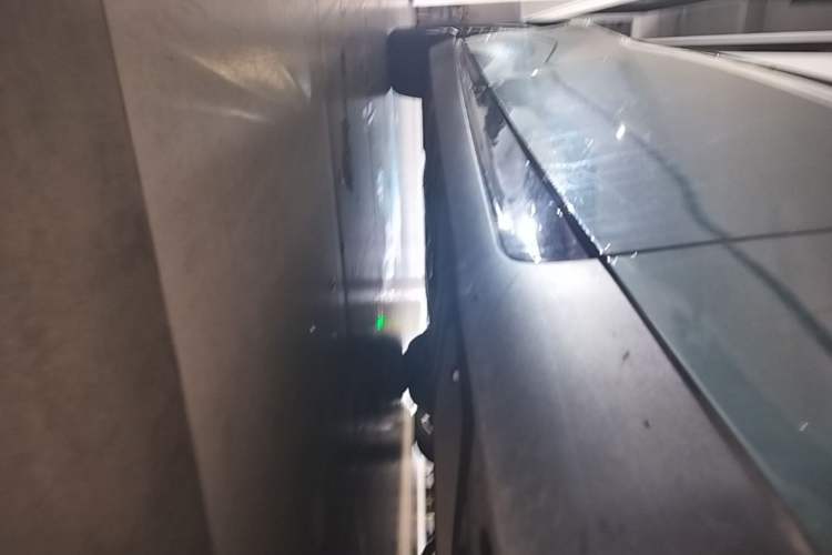 Used XPeng P7 2023 P7i 702 Max Right Side Sill