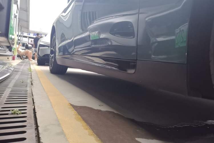 Used XPeng P7 2023 P7i 702 Max Right Side Sill