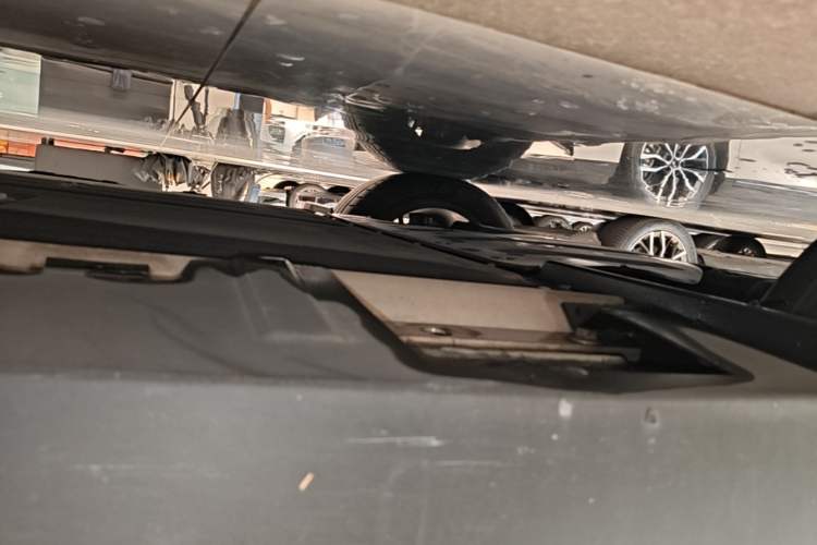 Used XPeng P7 2023 P7i 702 Pro Right Side Sill