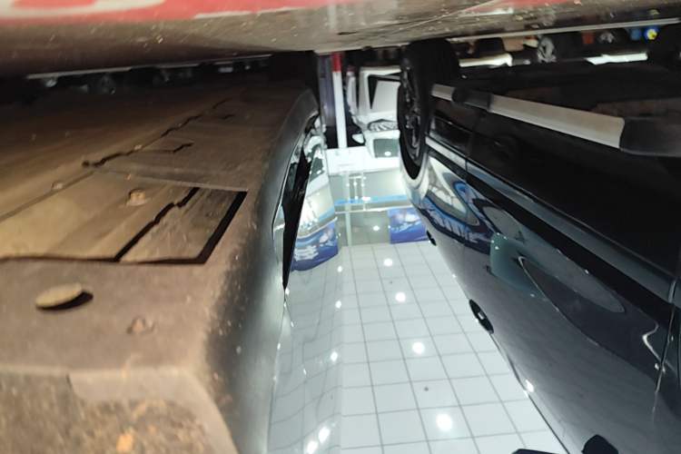 Used XPeng P7 2023 P7i 702 Pro Right Side Sill