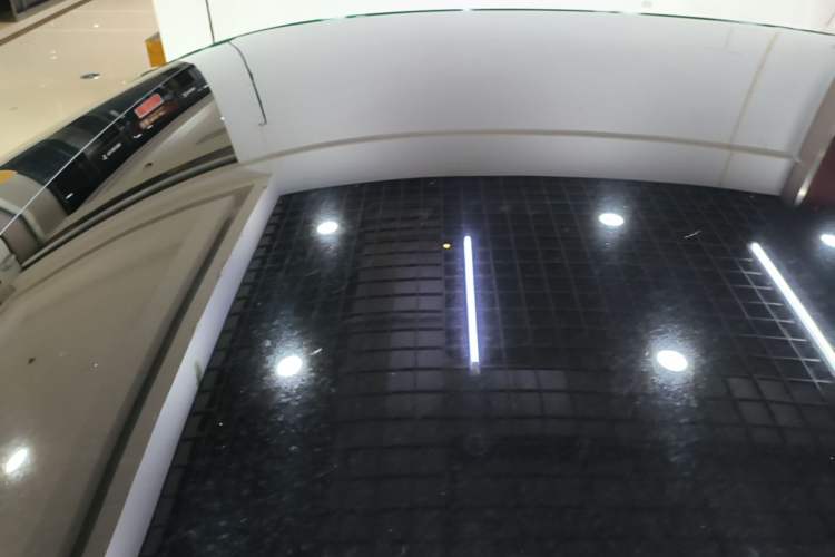 Used XPeng P7 2023 P7i 610 Pengyi Performance Edition Roof