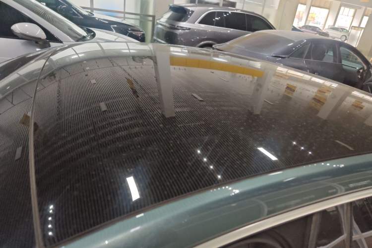 Used XPeng P7 2023 P7i 702 Max Roof