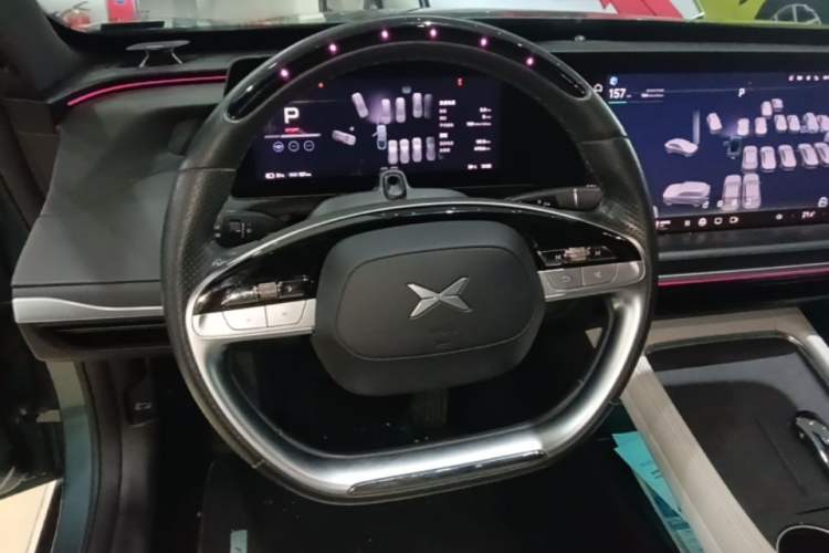 Used XPeng P7 2023 P7i 610 Max Performance Edition Steering Wheel