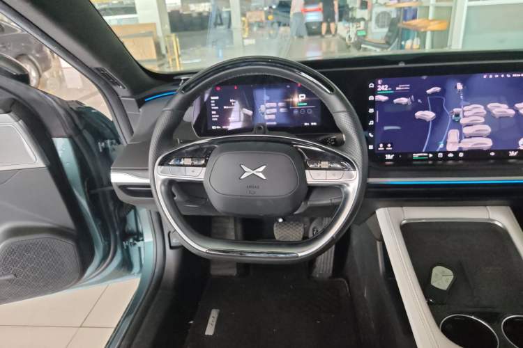 Used XPeng P7 2023 P7i 610 Max Performance Edition Steering Wheel