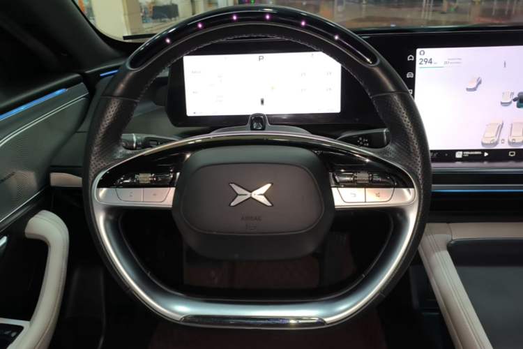 Used XPeng P7 2023 P7i 610 Pengyi Performance Edition Steering Wheel