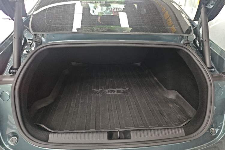 Used XPeng P7 2023 P7i 702 Max Trunk