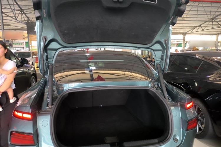 Used XPeng P7 2023 P7i 702 Pro Trunk