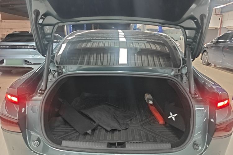 Used XPeng P7 2023 P7i 702 Max Trunk