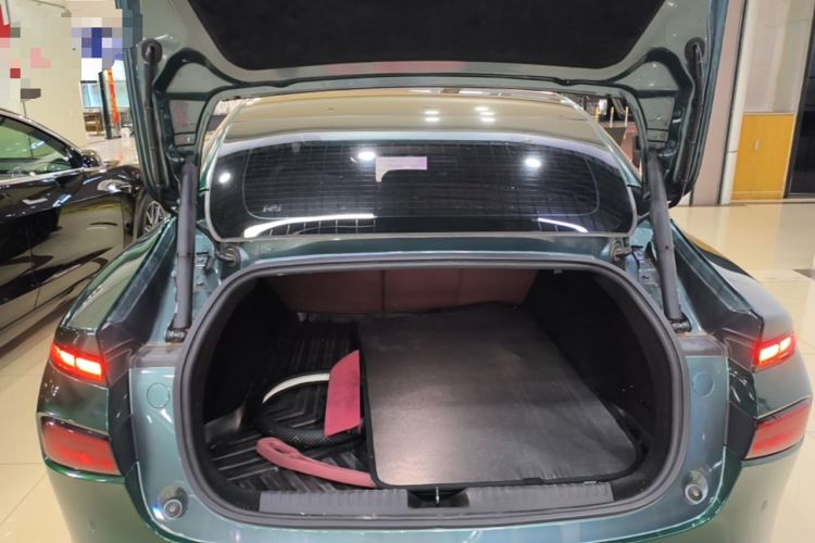 Used XPeng P7 2023 P7i 610 Pengyi Performance Edition Trunk