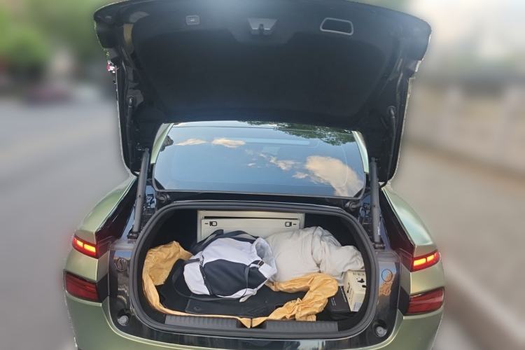 Used XPeng P7 2023 P7i 610 Max Performance Edition Trunk