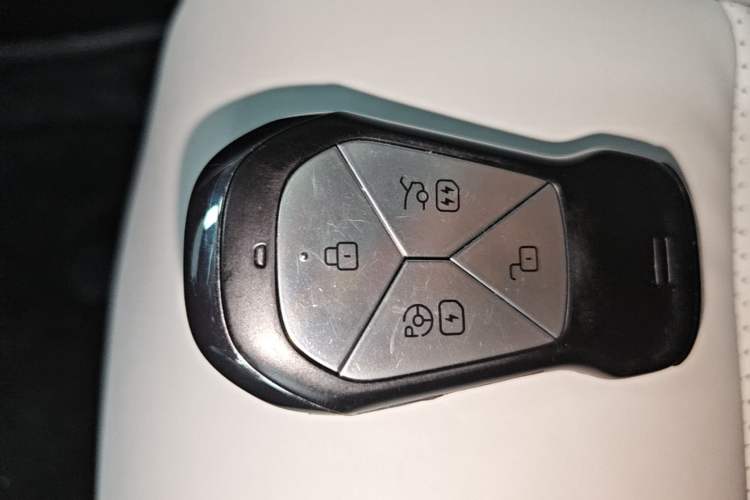 Used XPeng P7 2023 P7i 702 Max Vehicle Key