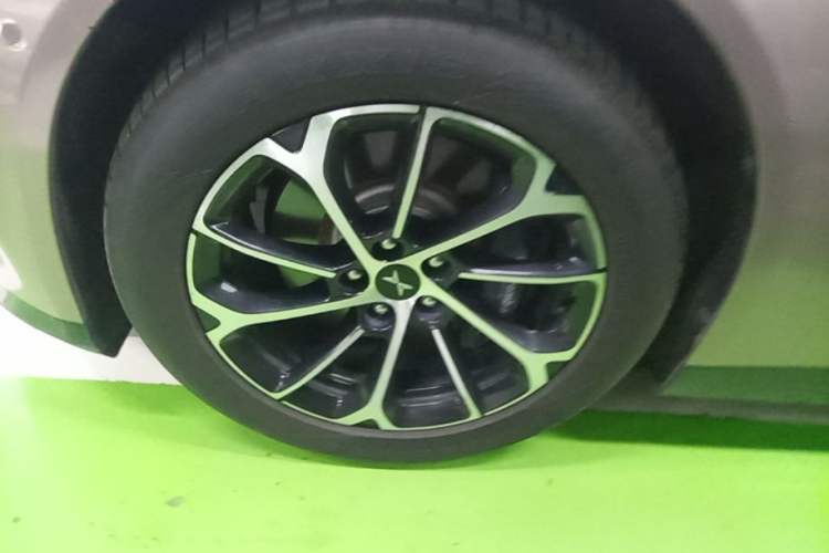 Used XPeng P7 2023 480E Left Front Wheel Hub