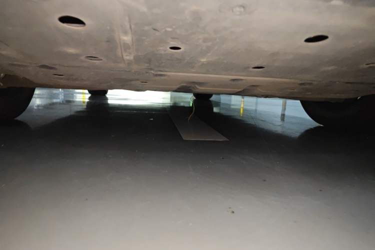 Used XPeng P7 2023 P7i 702 Pro Chassis Rear