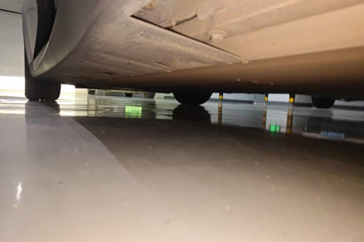 Used XPeng P7 2023 P7i 702 Pro Chassis Rear Left
