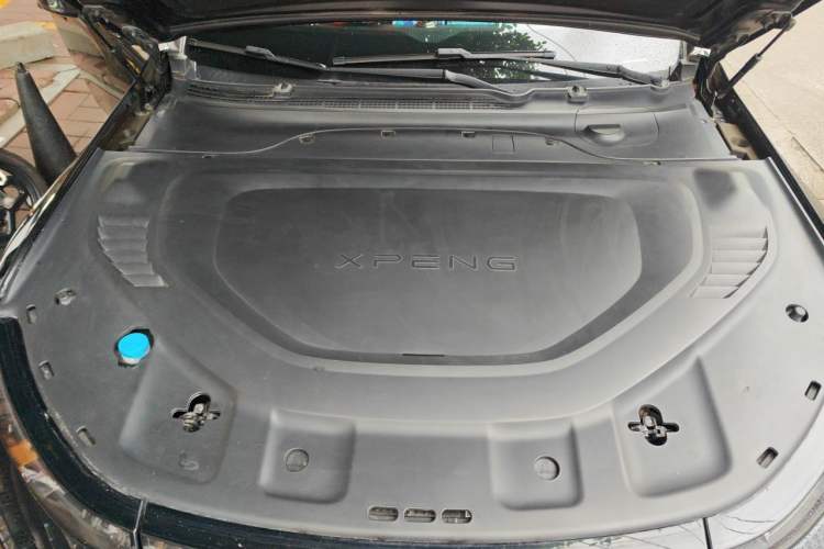 Used XPeng P7 2023 P7i 702 Pro Engine Bay