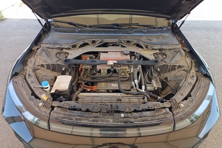 Used XPeng P7 2023 P7i 610 Max Performance Edition Engine Bay