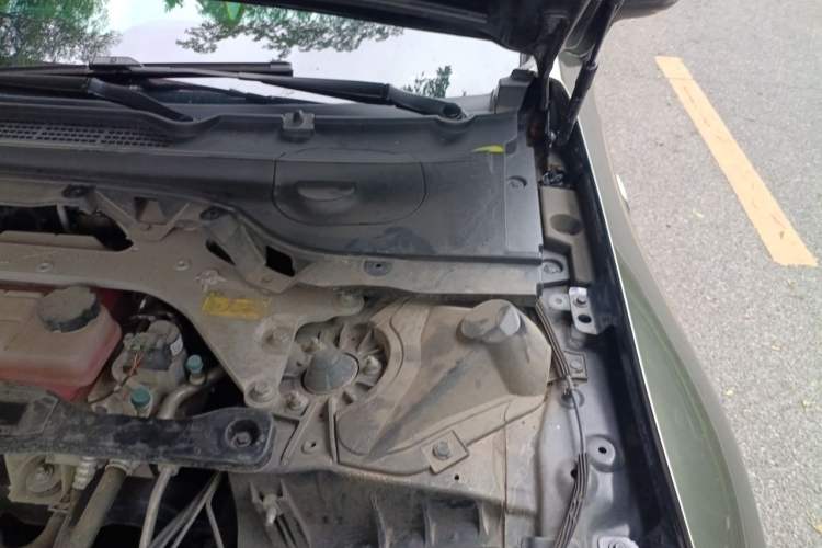 Used XPeng P7 2023 P7i 702 Max Engine Bay Left